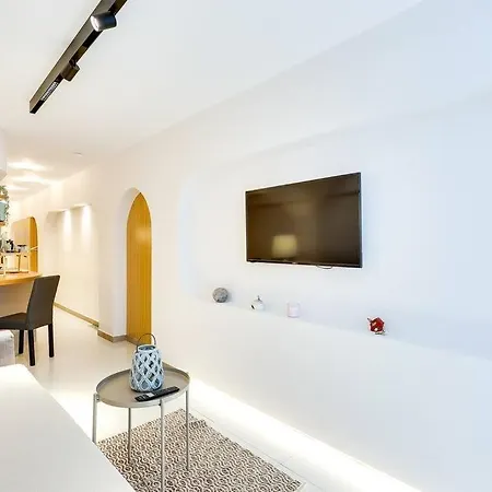 Magpie's Nest Apartment Athens