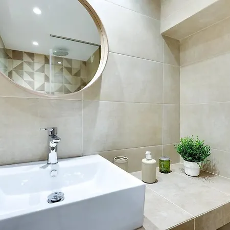 Magpie's Nest Appartement Athene